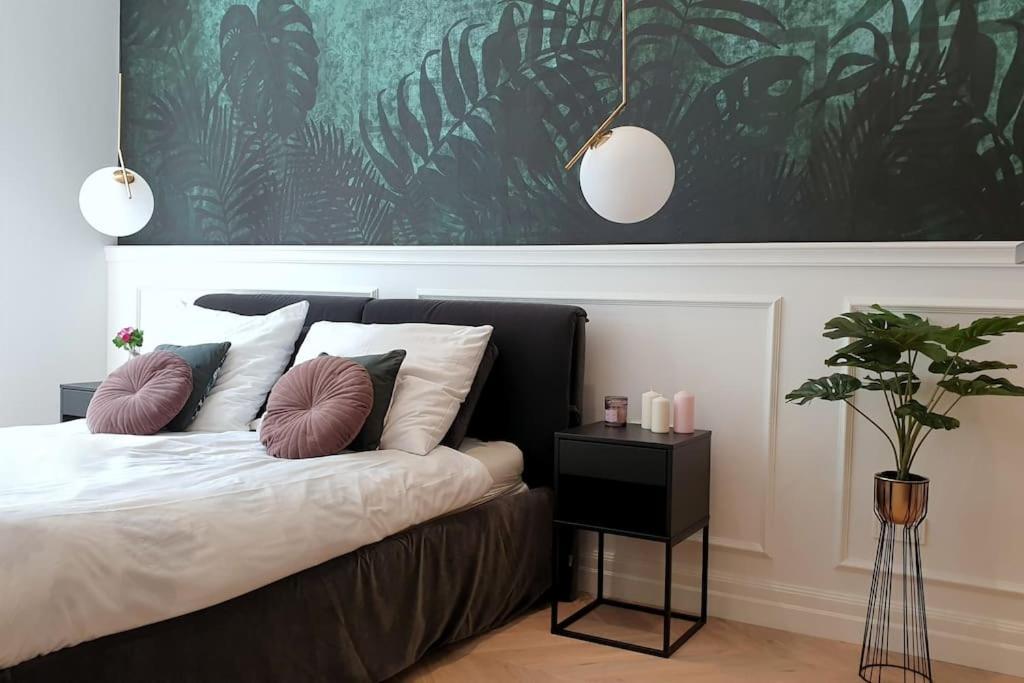 Exclusive, Unique Apartment, 2 Bathrooms, 105sqm *